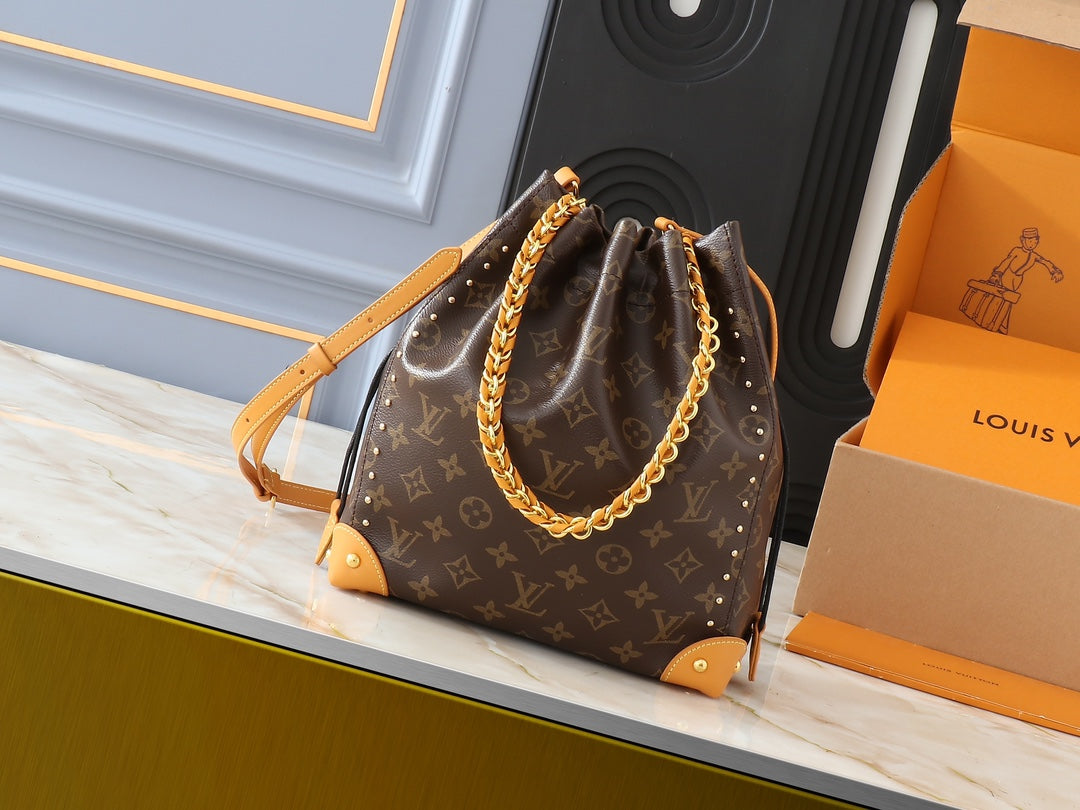 Louis Vuitton 2025 Cruise Noe Trunk bucket bag 22 x 25 x 8 cm
