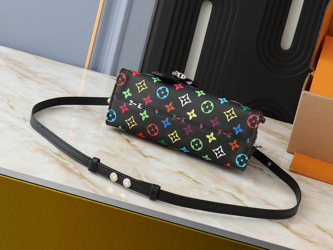 Louis Vuitton LV OnTheGo East West Handbag 25x13x10cm